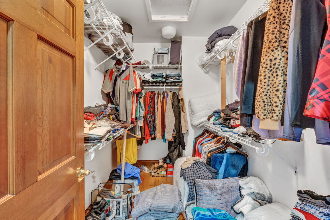 25-web-or-mls-1197-bay-rd