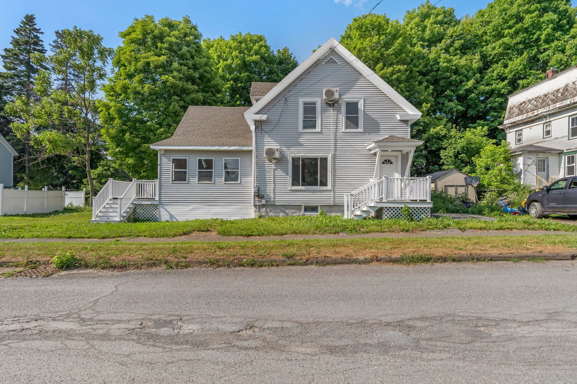 2 Watson Avenue Houlton