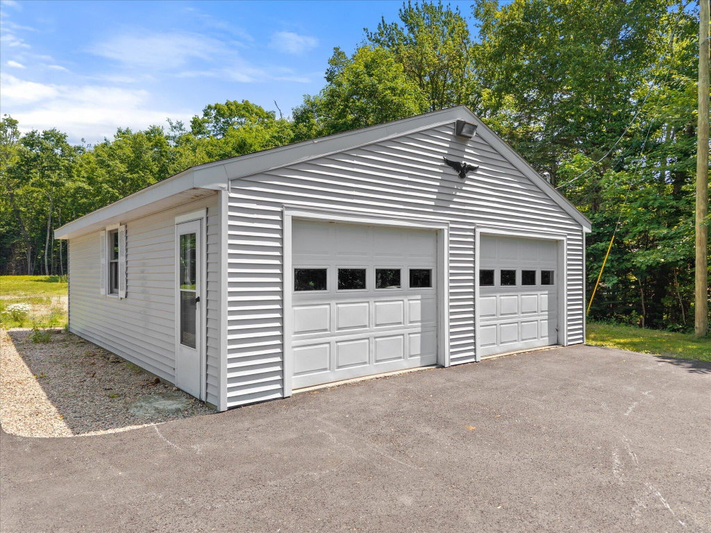 29-43 Nutting Ln