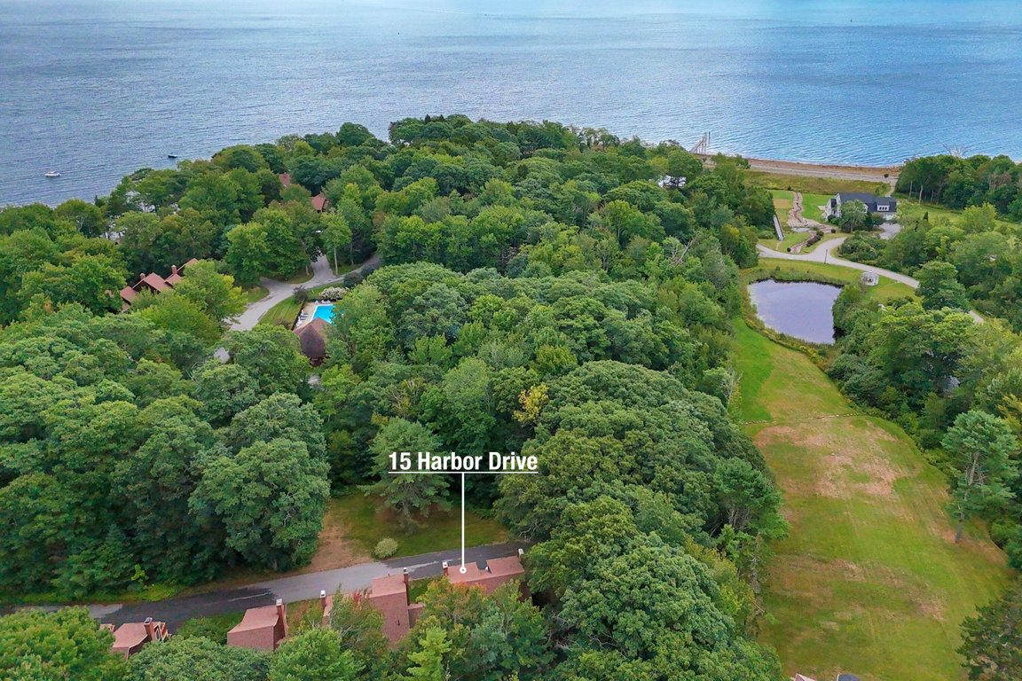 15 Harbor Drive Lincolnville