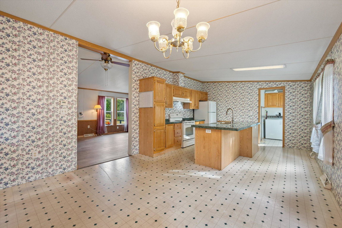 08-Kitchen