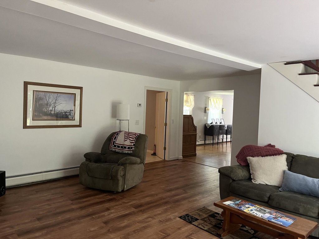 Living room 3