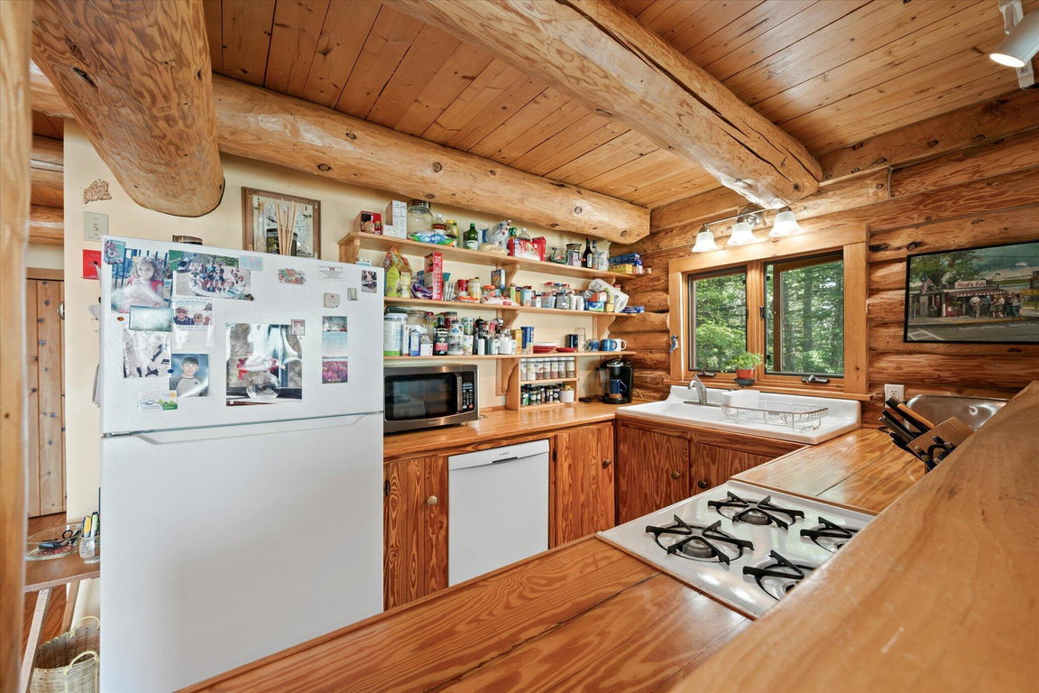 14-Kitchen