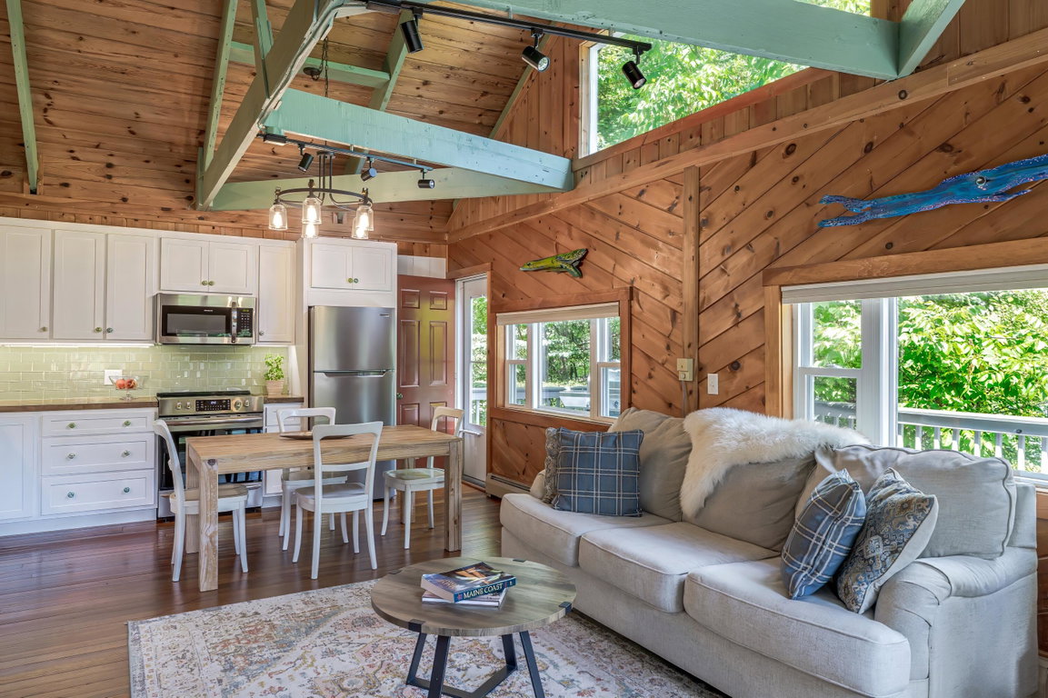 Copy of 11-26 Hummingbird Lane-DTP
