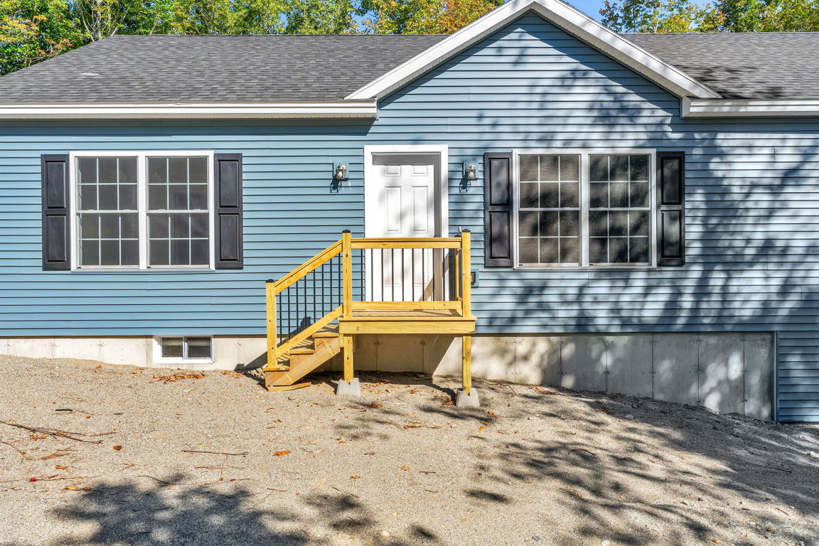 1-web-or-mls-63-bridgetwin-rd