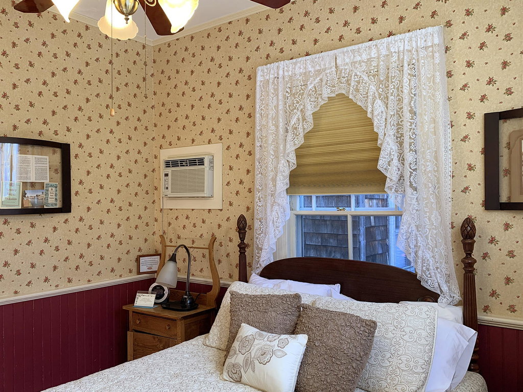 Henley 3