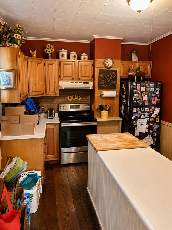 KITCHEN 1