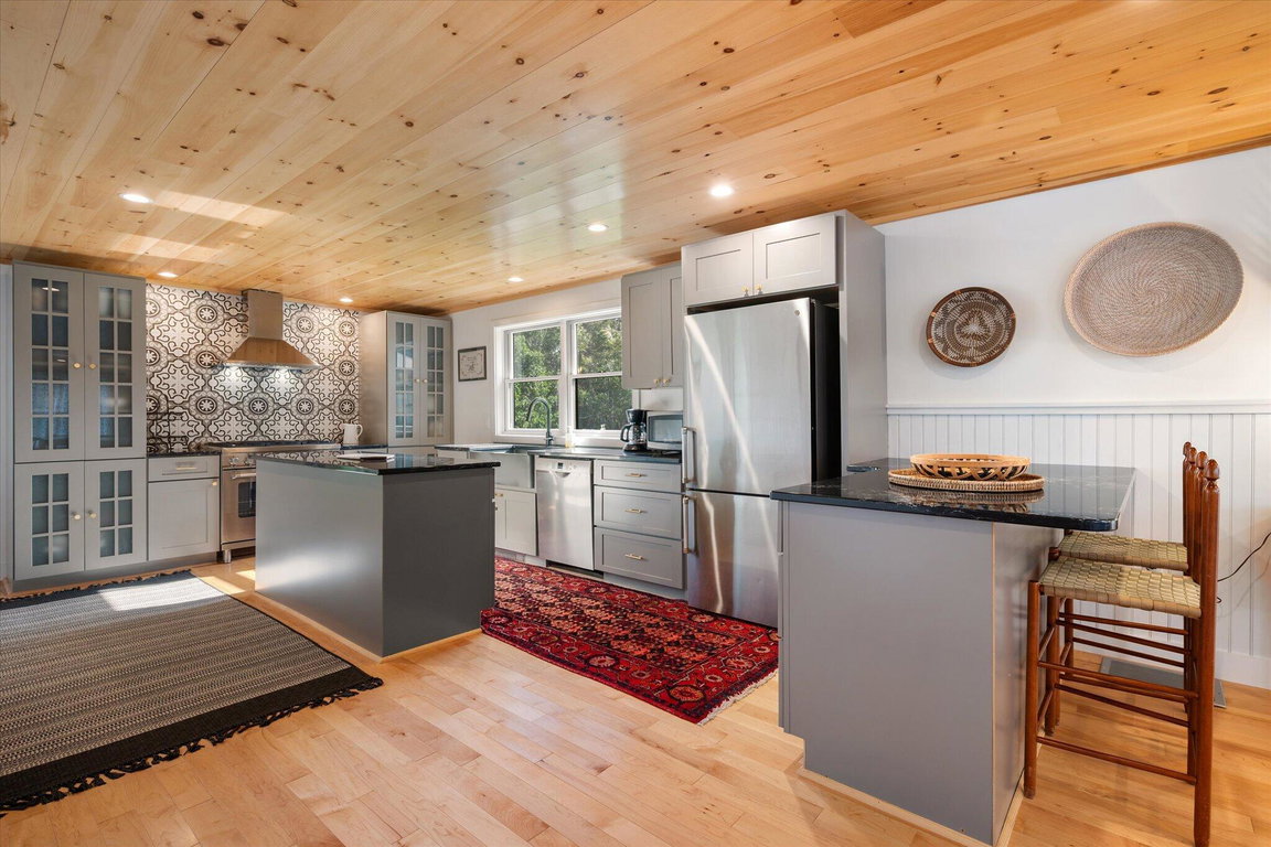 17-Kitchen
