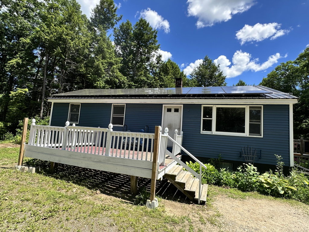 243 Collins Mills Road West Gardiner
