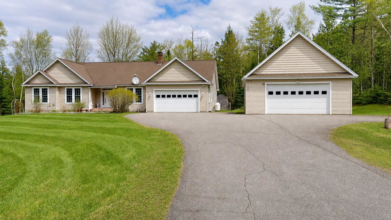 30 Merritt Drive Orono