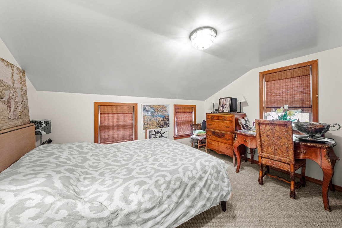 21-web-or-mls-566 Rays Point Rd, Milbrid