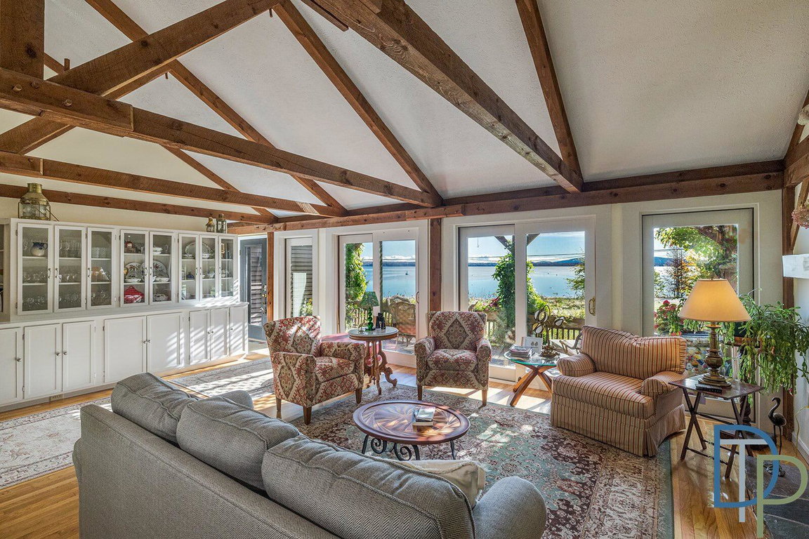 1035newburyneck - 5