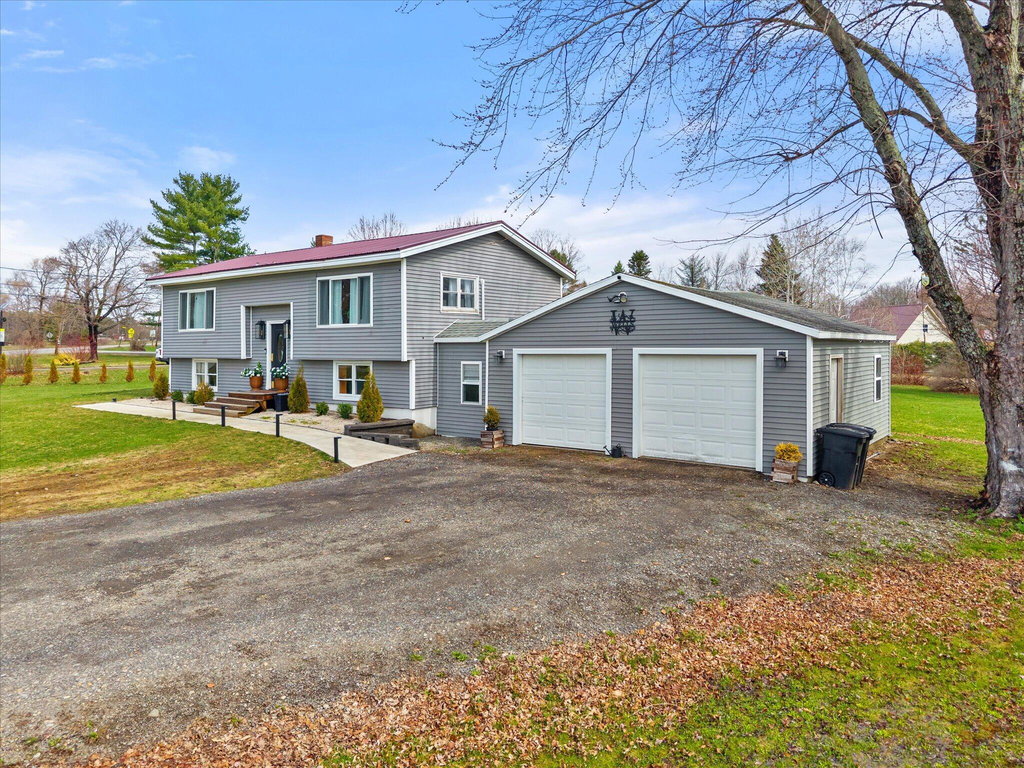 217 Williams Road Newport