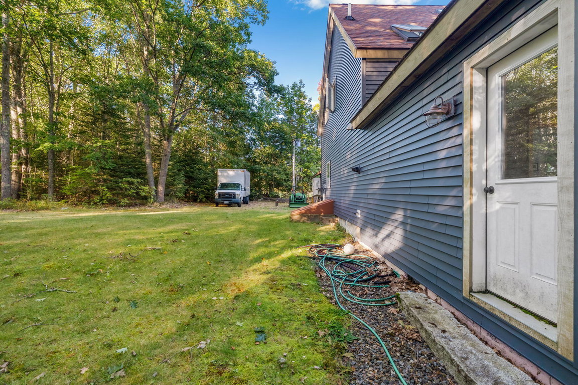 8-web-or-mls-633-morgan-bay-rd