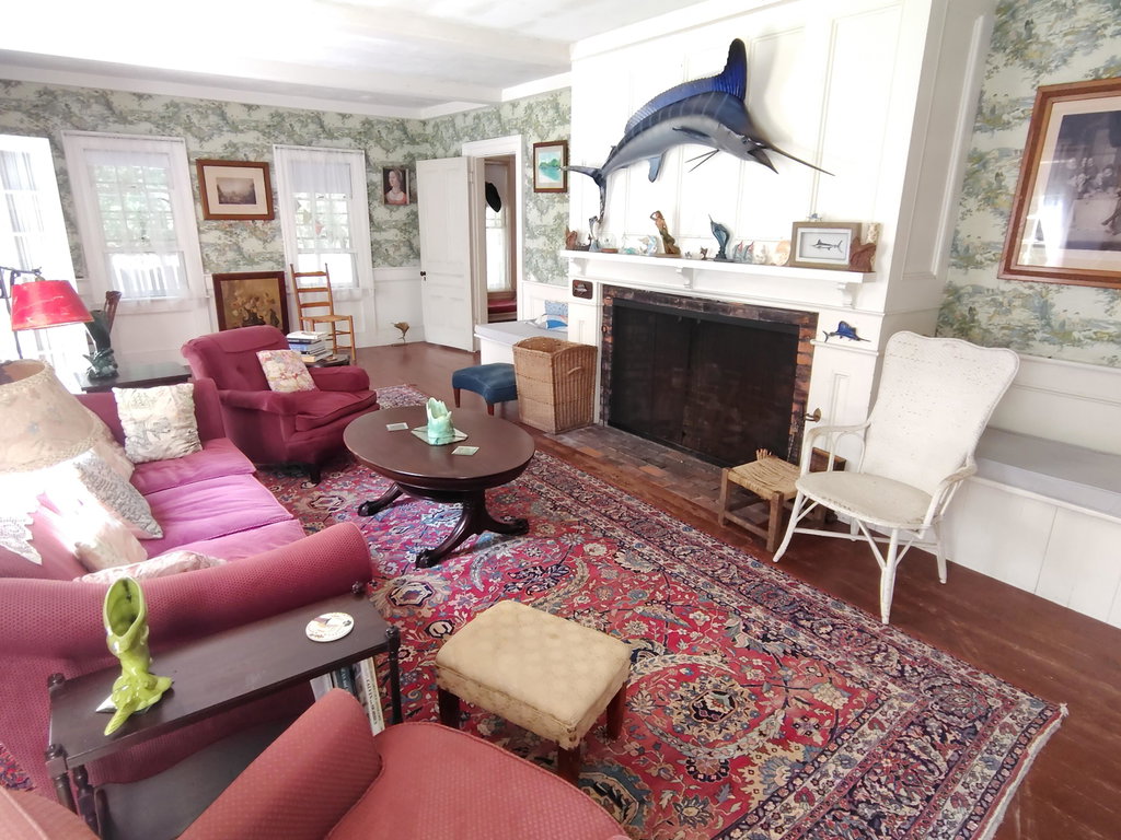 LIVINGROOM 2