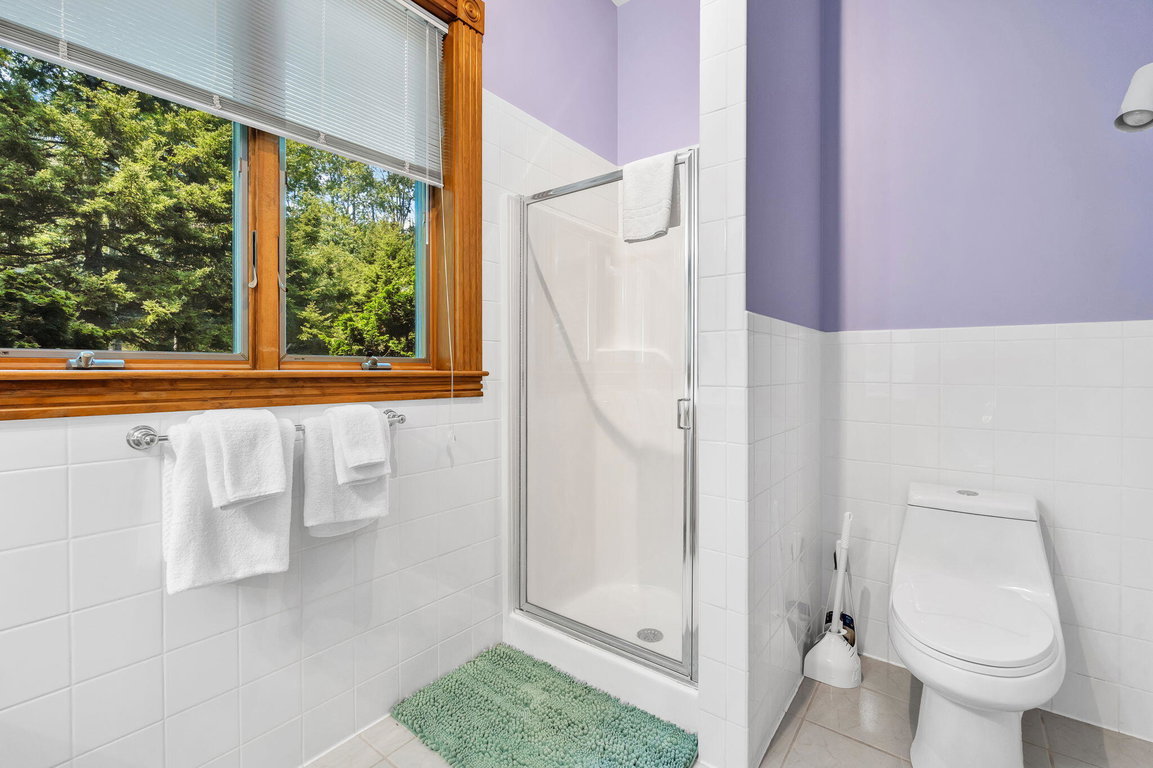 56-web-or-mls-1197-bay-rd