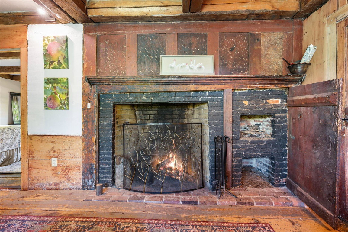 31-Family Room