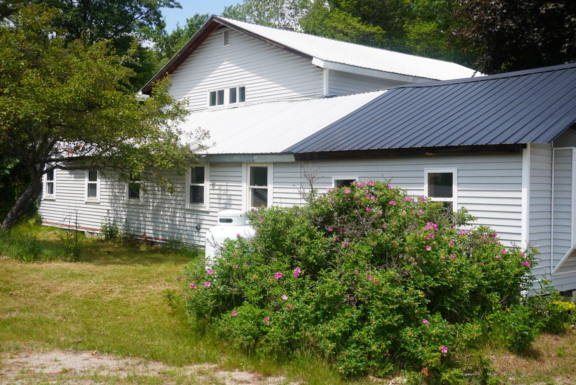 1047 Valley Road Waterford