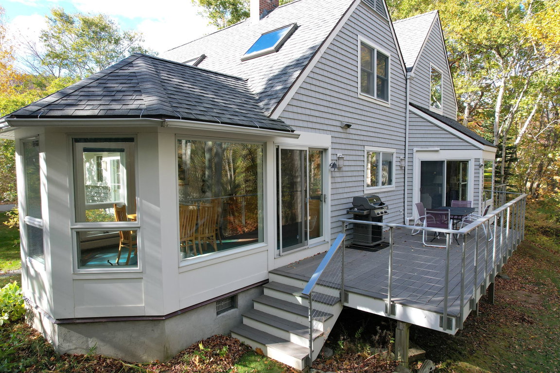 deck from side