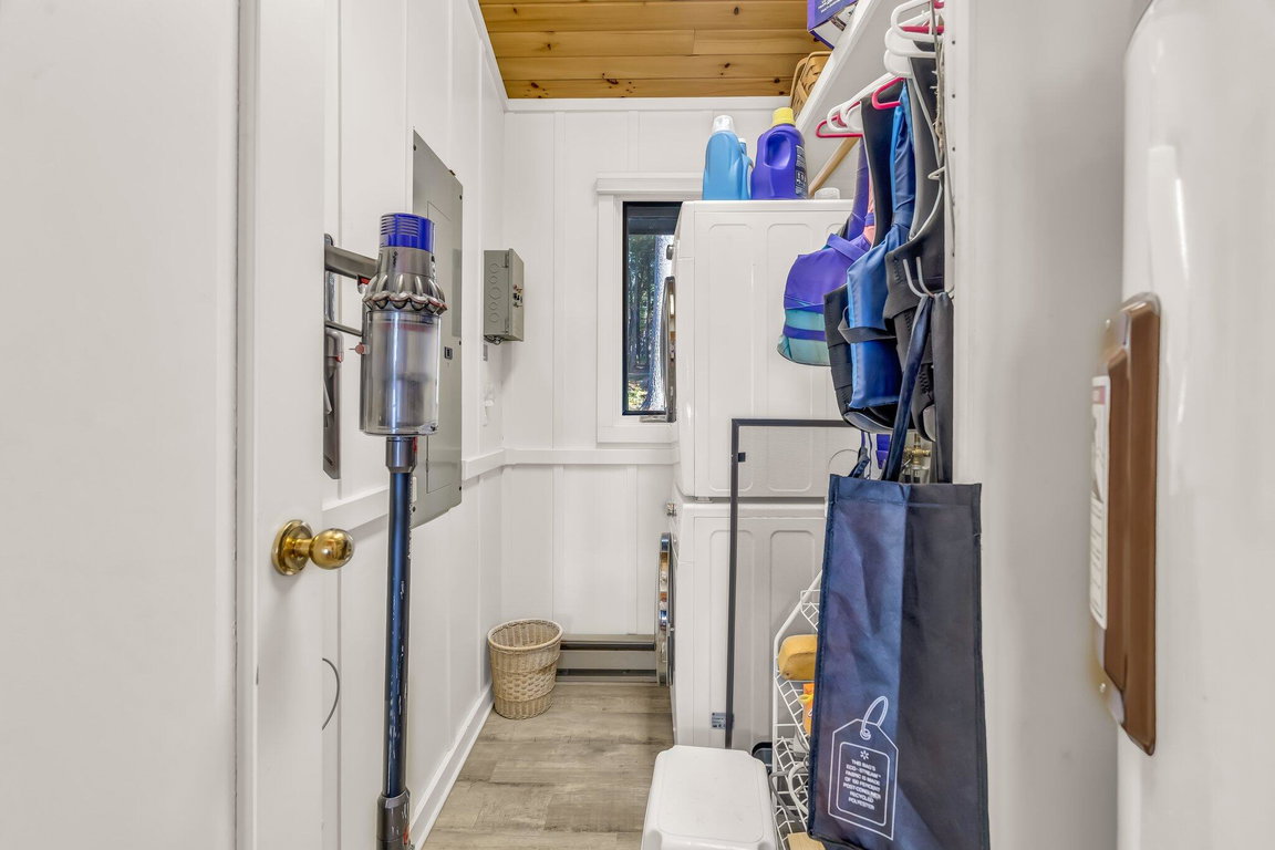 47-web-or-mls-194-branchview-dr