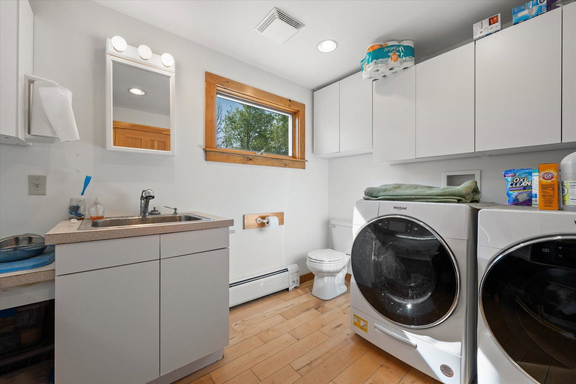 41-Laundry, Bathroom
