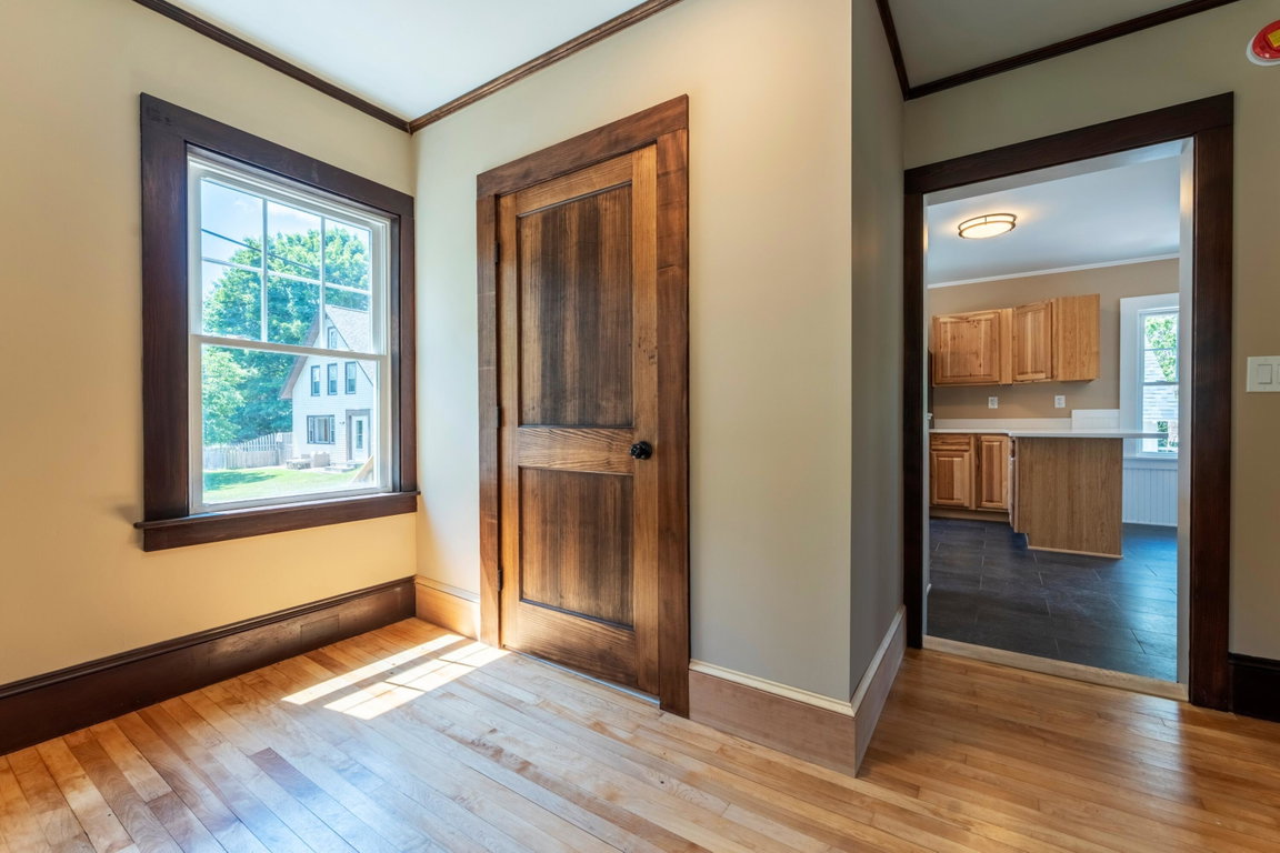 292Main_024