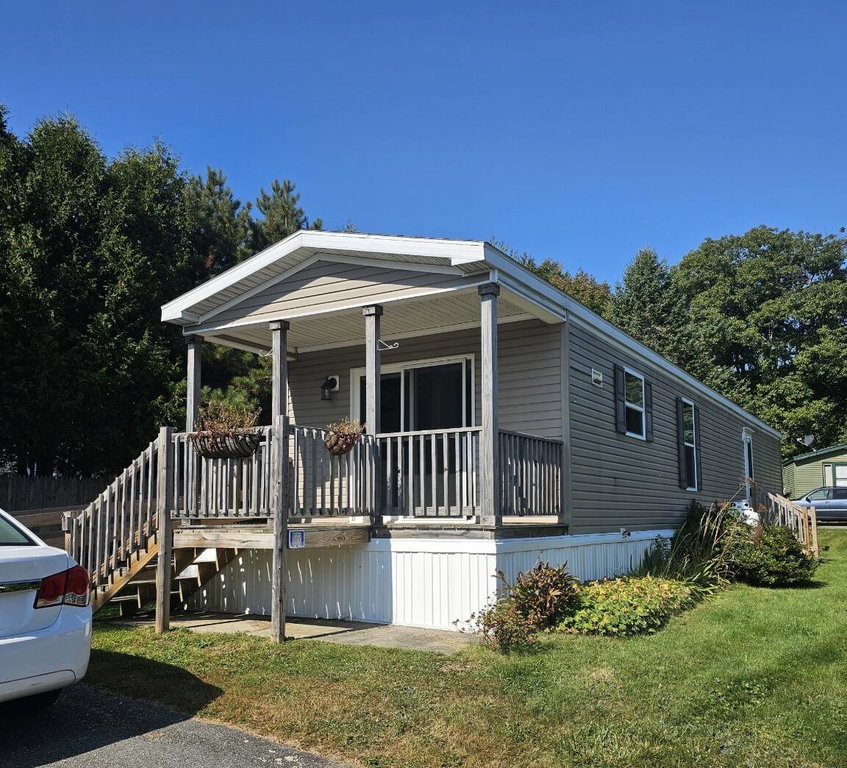 50 Robinhood Circle Bucksport