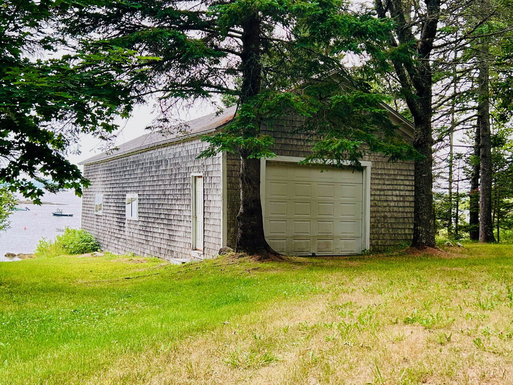Boathouse ext