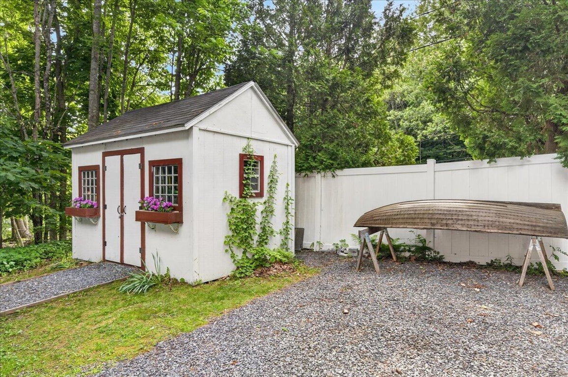 Shed