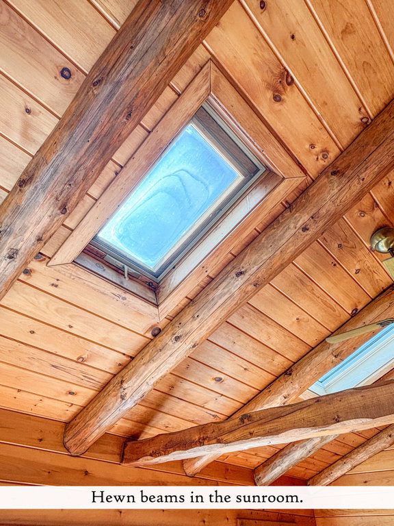 Sunroom (1), label