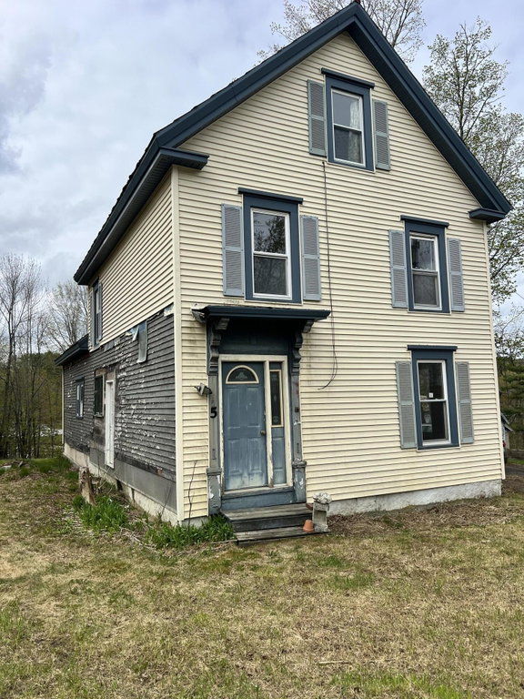 5 High Street Dover-Foxcroft
