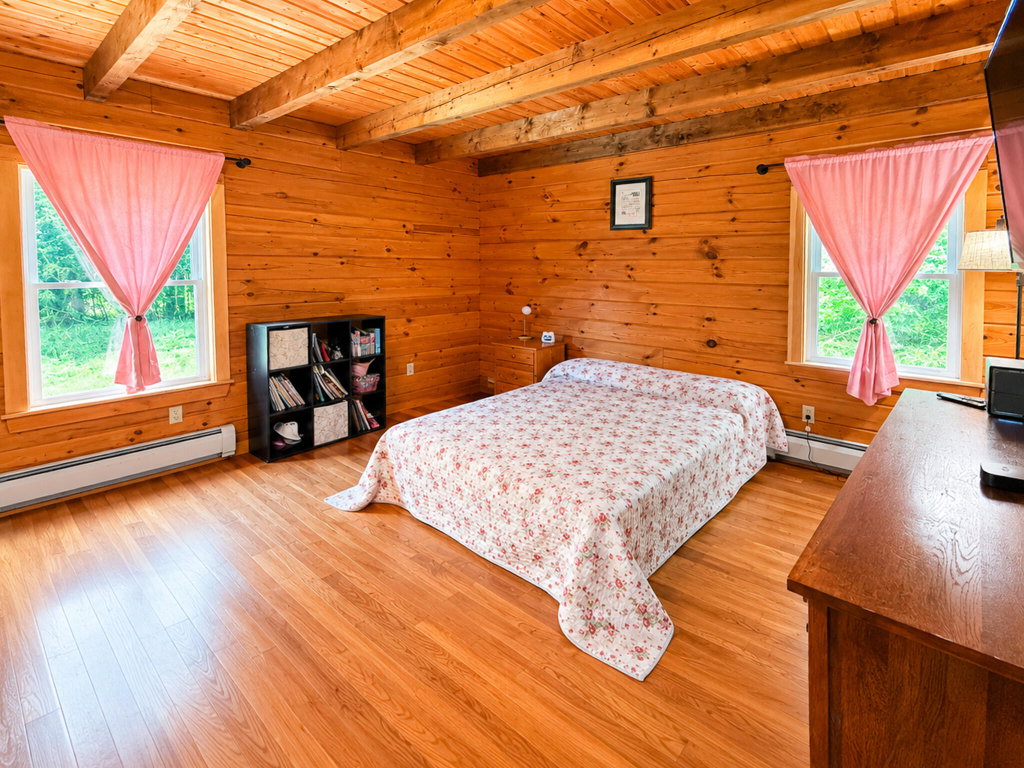 Downstairs bedroom