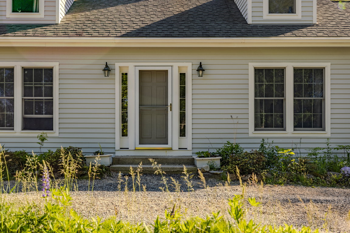 31 Newbury Neck