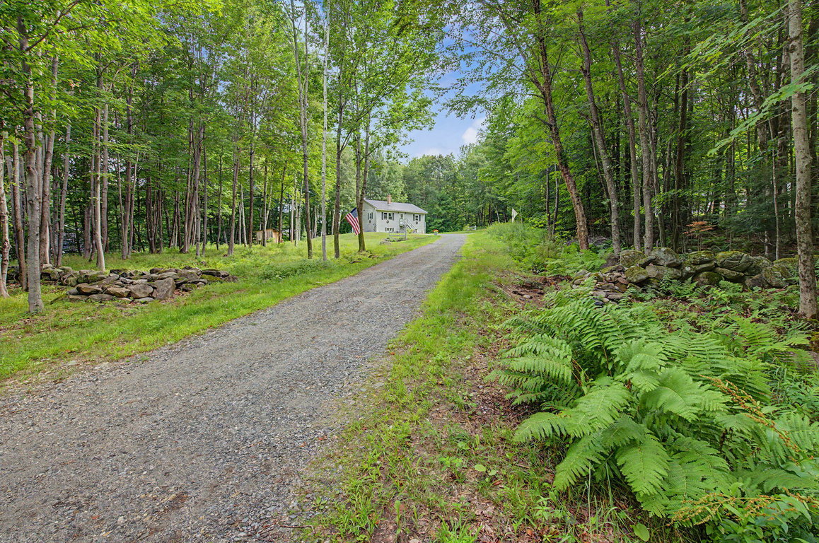 59 Tuelltown Road West Paris