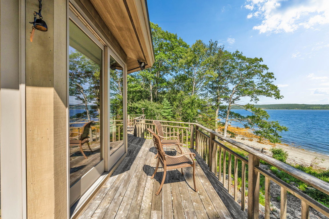 85-web-or-mls-1197-bay-rd