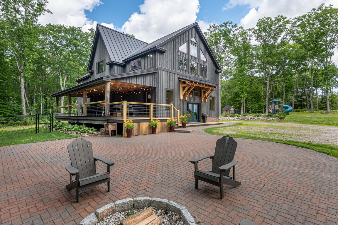 120 River Road Standish