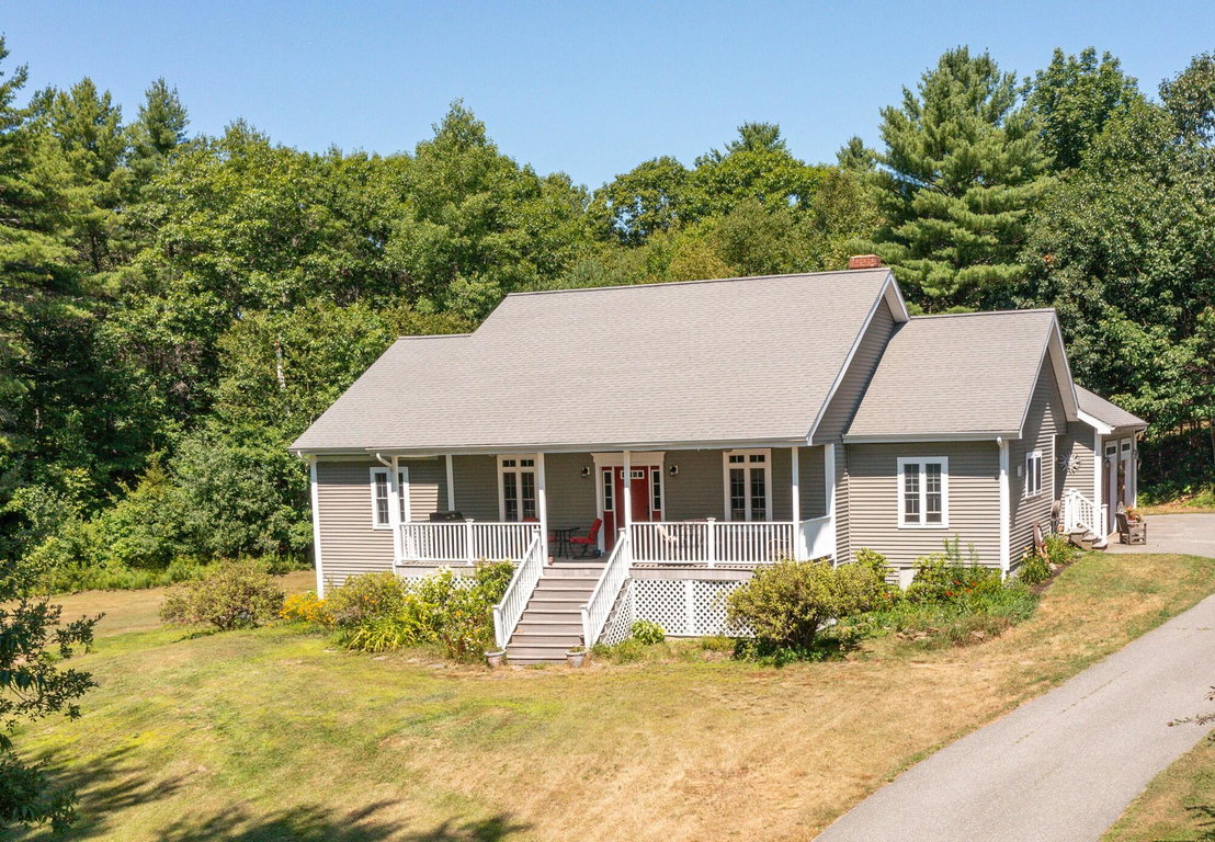 52 Forest Hill Bucksport