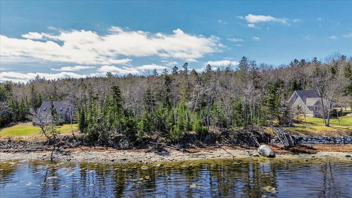 M16 L8 Wilson Point Road Castine