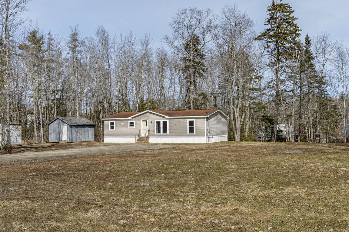 32 Boggs Farm Lane Warren