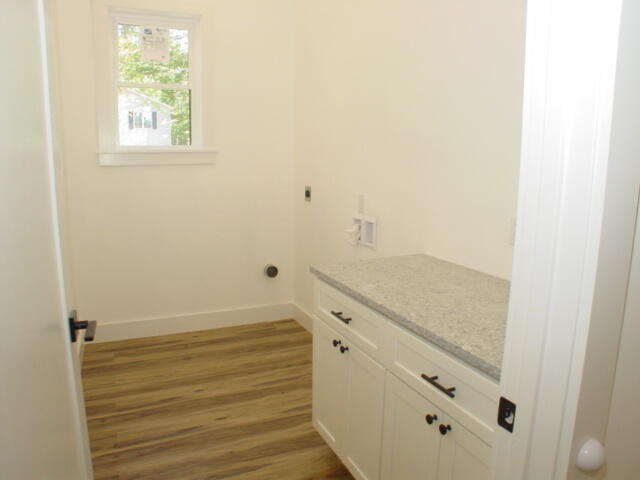 Laundry room 1