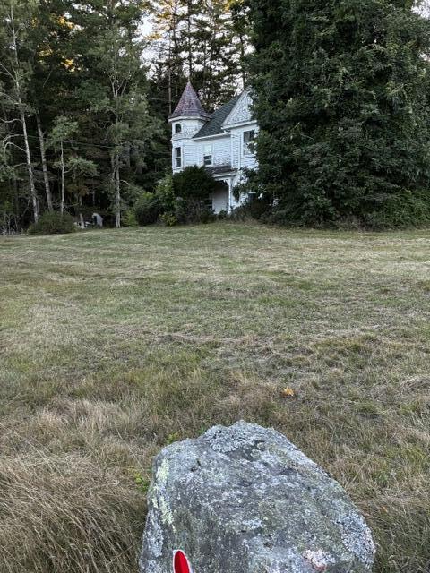 Ivano front of house from driveway