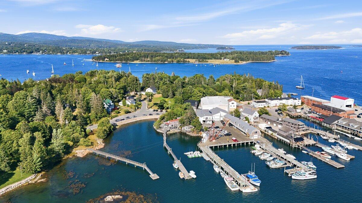 164 Clark Point Rd. 12 of 107