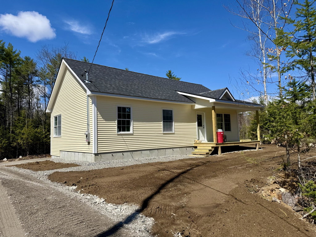 473b Middle Road Standish