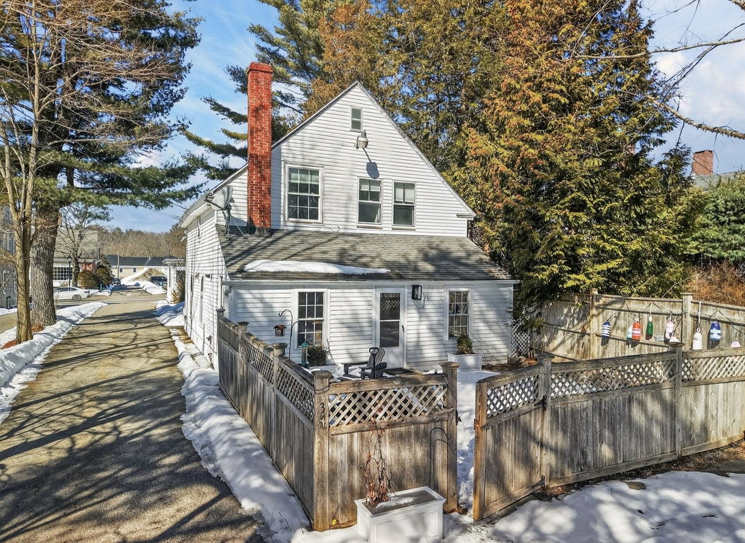 93 Main Street Kennebunk