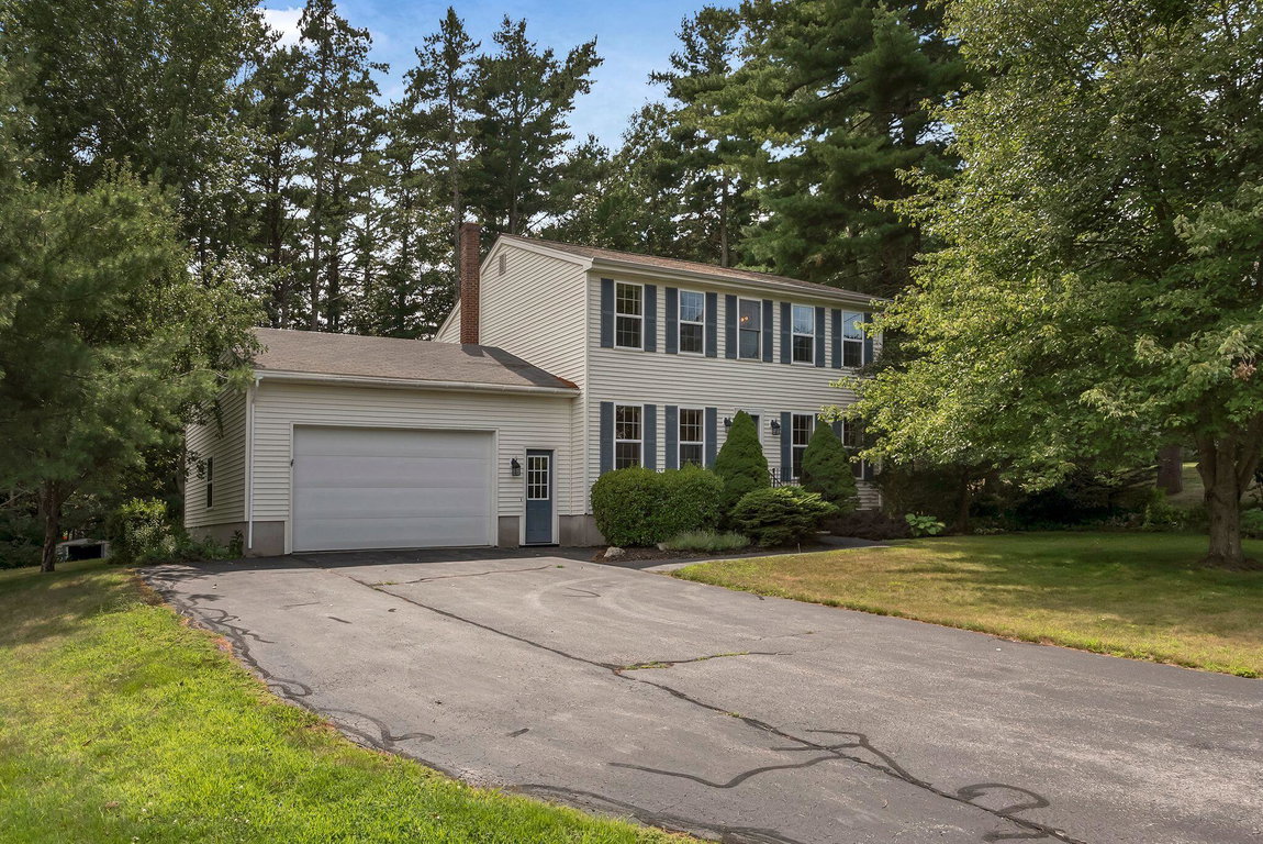 27 Hickory Drive Brunswick