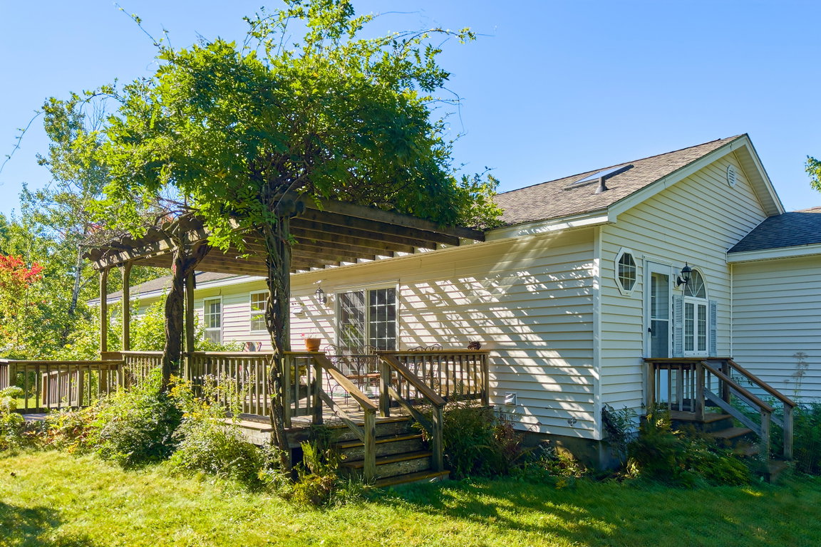 1568 Clarry Hill Road Union