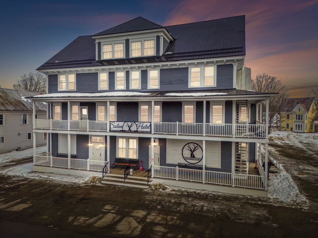 4 S Main Street Solon