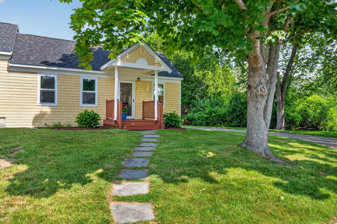 17 Woodside Meadow Road York