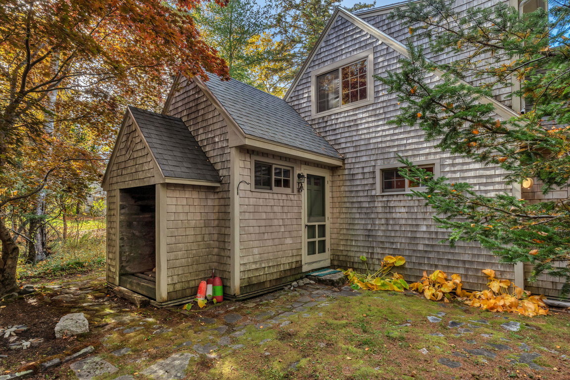 50-web-or-mls-11-colwell-ln