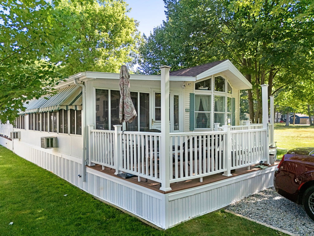 1 Robinson Way Kennebunk
